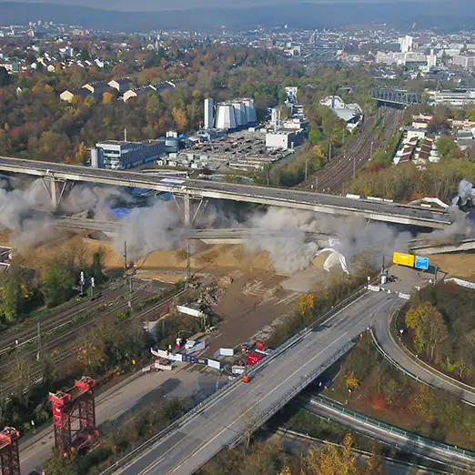Sprengung Salzbachtalbrücke in Wiesbaden - Bild 2