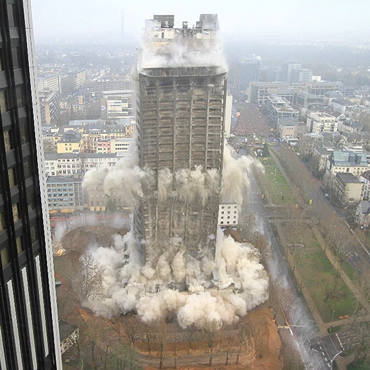Sprengung AfE Tower in Frankfurt - Bild 8