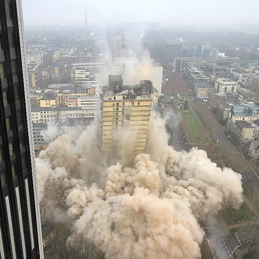 Sprengung AfE Tower in Frankfurt - Bild 13