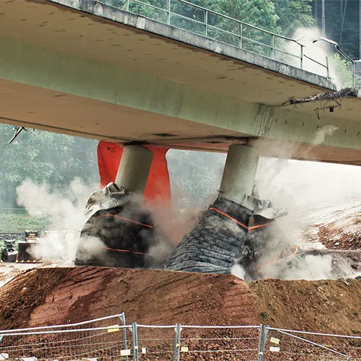 Sprengung Talbrücke Bad König/Zell - Bild 1