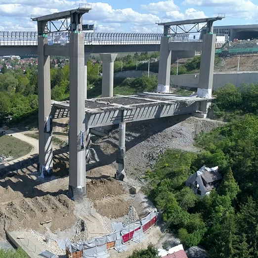 Sprengung Talbrücke in Heidingsfeld - Bild 1